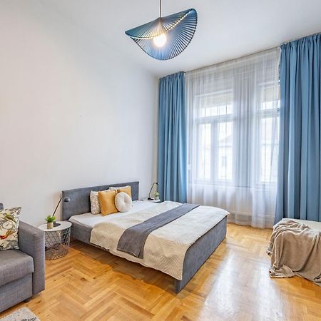 Super Central Cozy Home On The St. Stephen Road 布达佩斯 外观 照片
